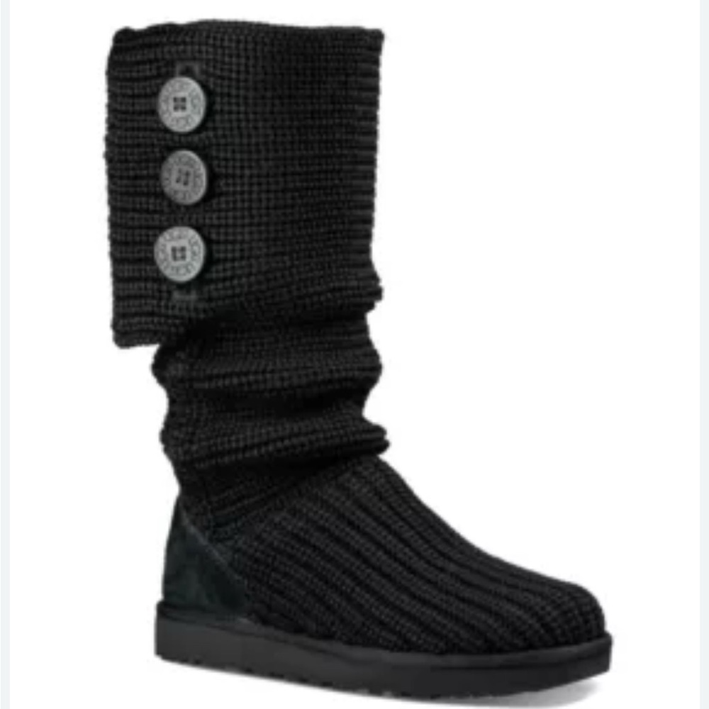 UGG Women’s Classic Cardi boots size 9